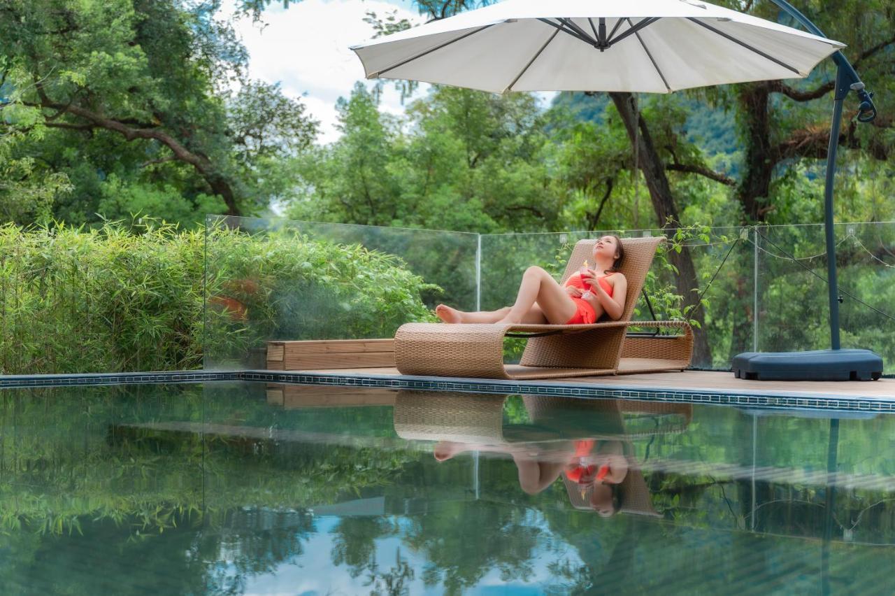 Yangshuo River Lodge Hotel-Free Pick Up From Yangshuo Area Over Three Nights Экстерьер фото