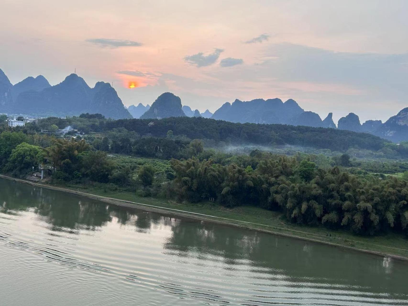 Yangshuo River Lodge Hotel-Free Pick Up From Yangshuo Area Over Three Nights Экстерьер фото