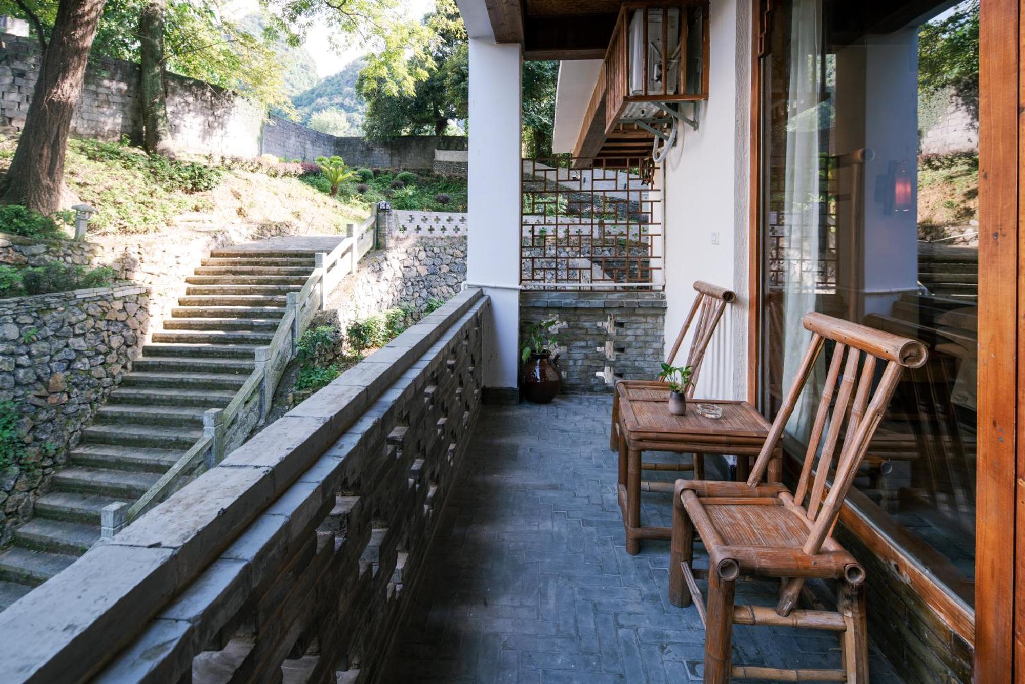 Yangshuo River Lodge Hotel-Free Pick Up From Yangshuo Area Over Three Nights Экстерьер фото
